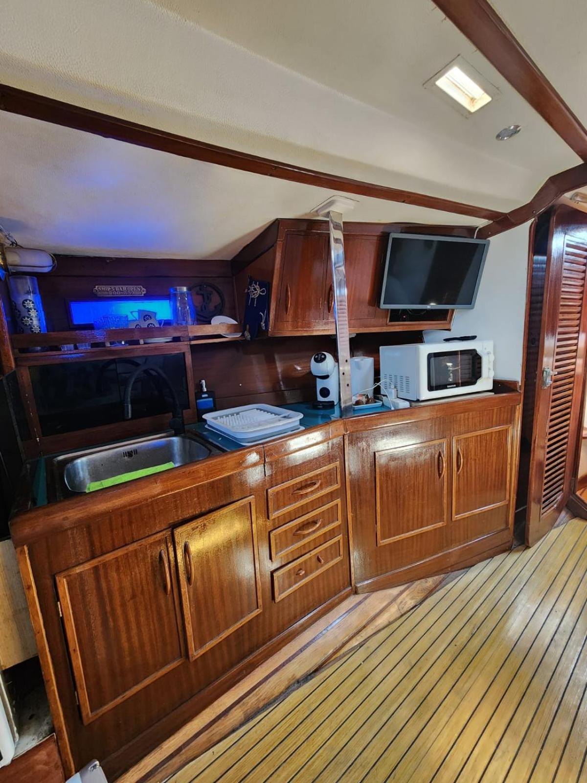 Sailboat Home Βαρκελώνη Εξωτερικό φωτογραφία